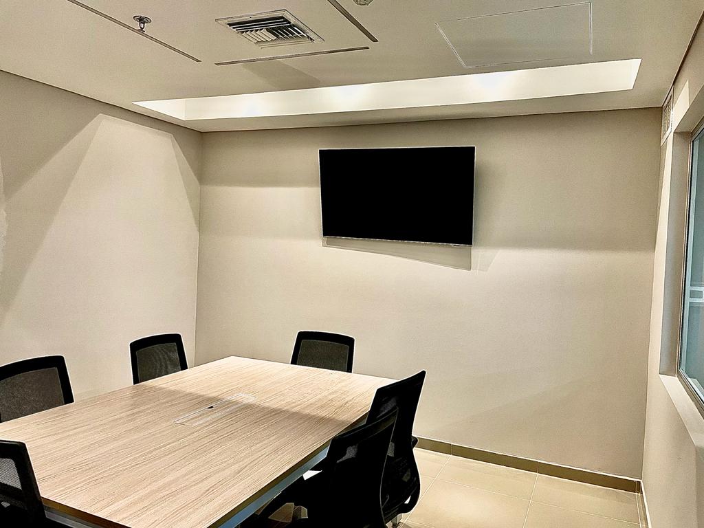 Sala de juntas con HVAC y AV integrado